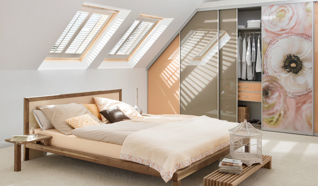  Dakraamshutters wit 2 panelen zolder impressie