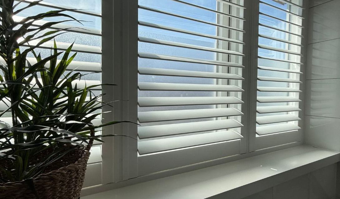 shutters badkamer kiran wit