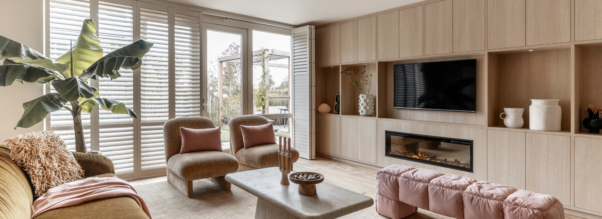 vtwonen-shutters-honselersdijk-rails-beits-houten