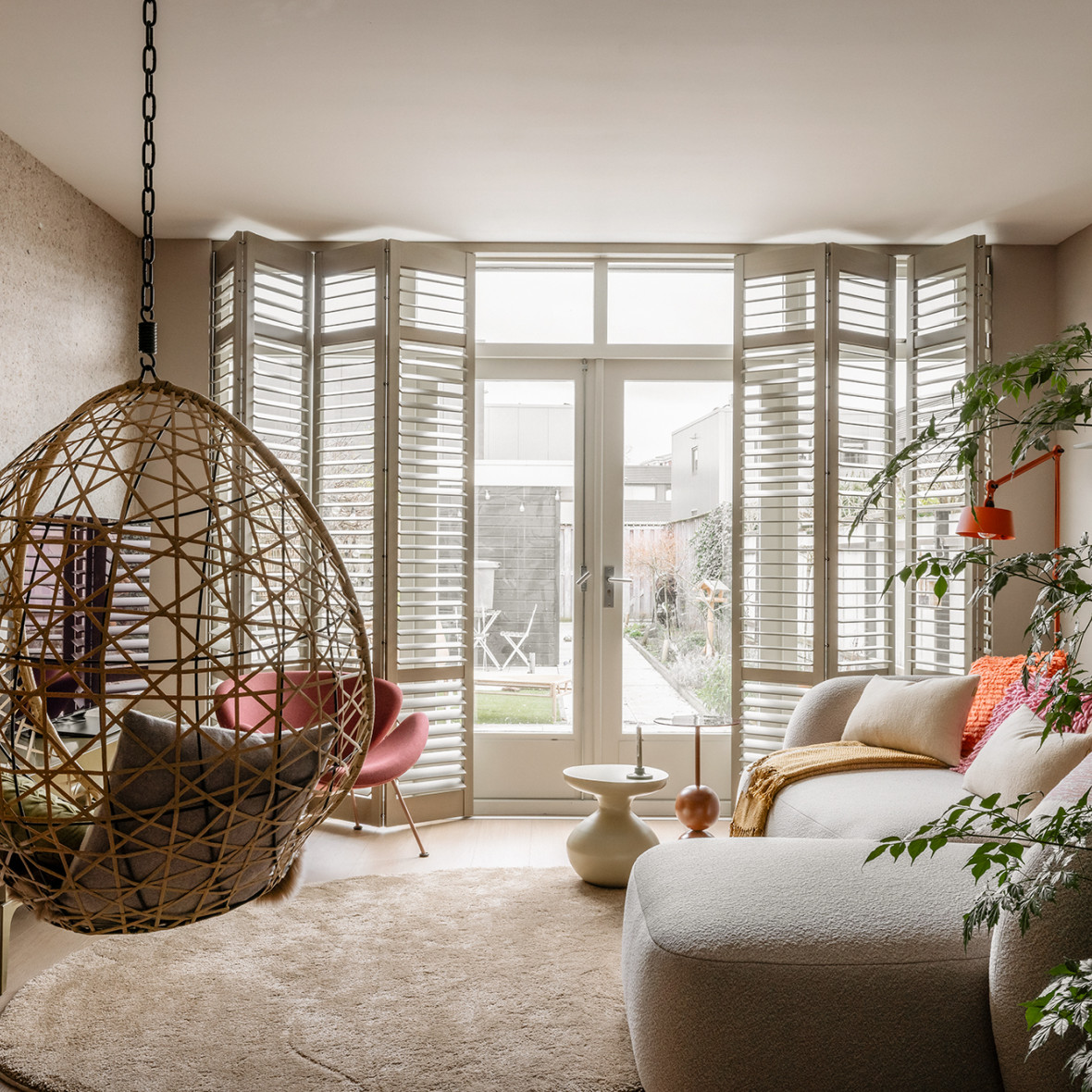 Voorschoten vtwonen JASNO shutters Old White tuindeuren (5)