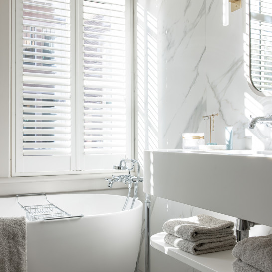 Pillows_Maurits_at_the_Park_Grand_Luxury_Room_Bathroom